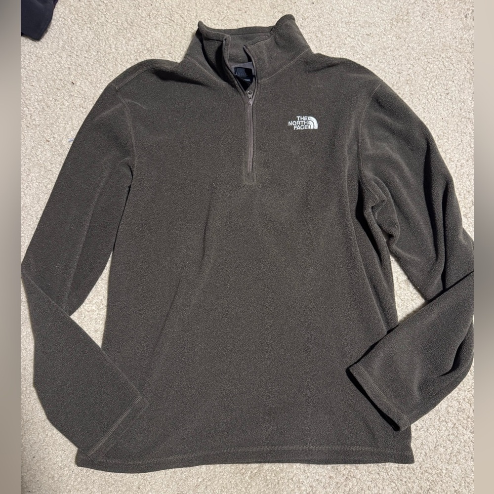 Small The North Face fleece pullover